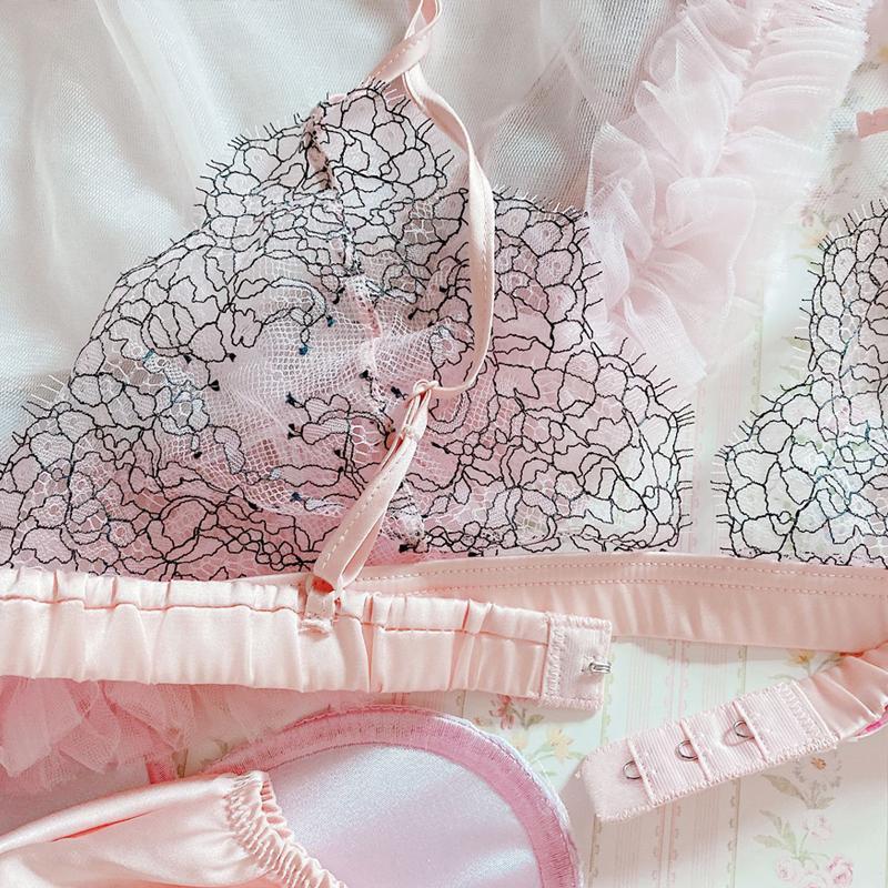 Japanese Girl Eyelash Lace Sexy Steelless Triangle Cup Satin Bra Set