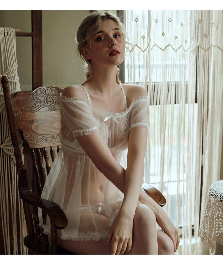 Quality Designed Pretty Honeymoon Ruffle Sheer Lingerie Set