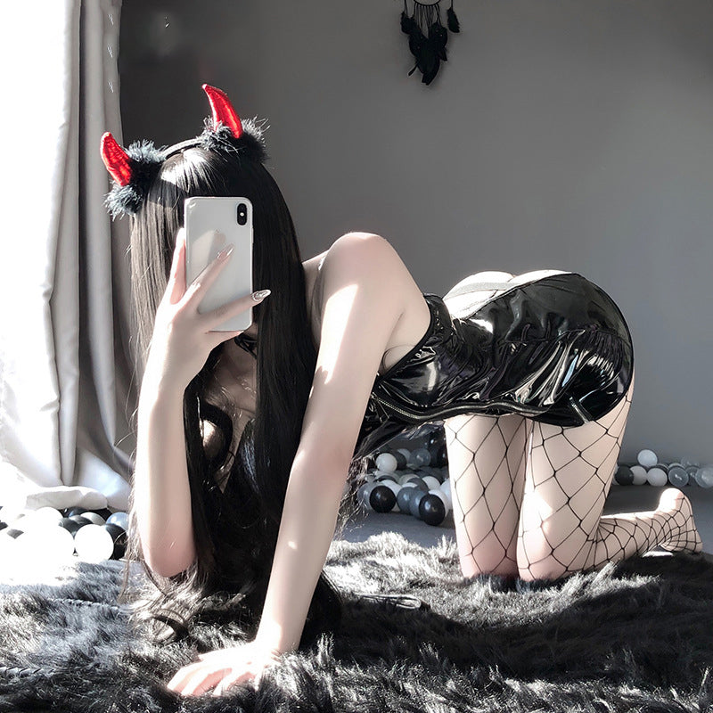 Sexy Hollow Strap Tube Top Tight-Fitting Bag Hip Zipper Patent Leather Uniform