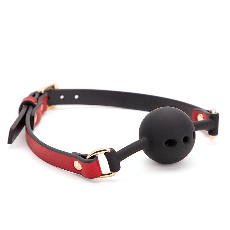 The way She Moans Collar