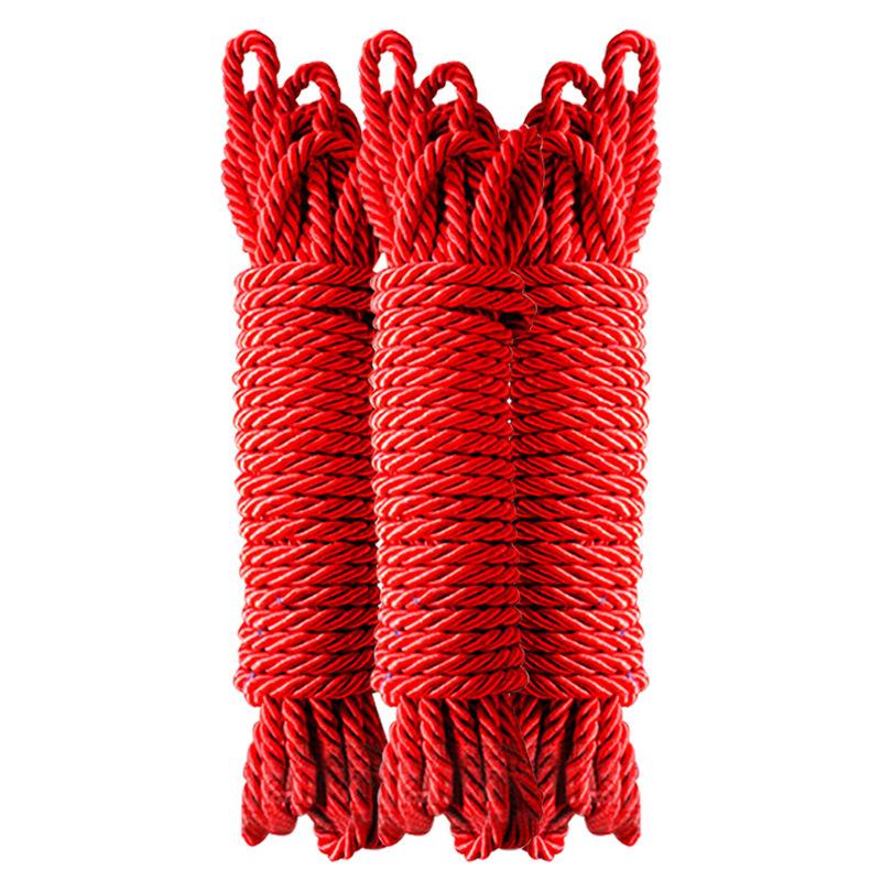 Bondage Hilflos - Rotes Seil