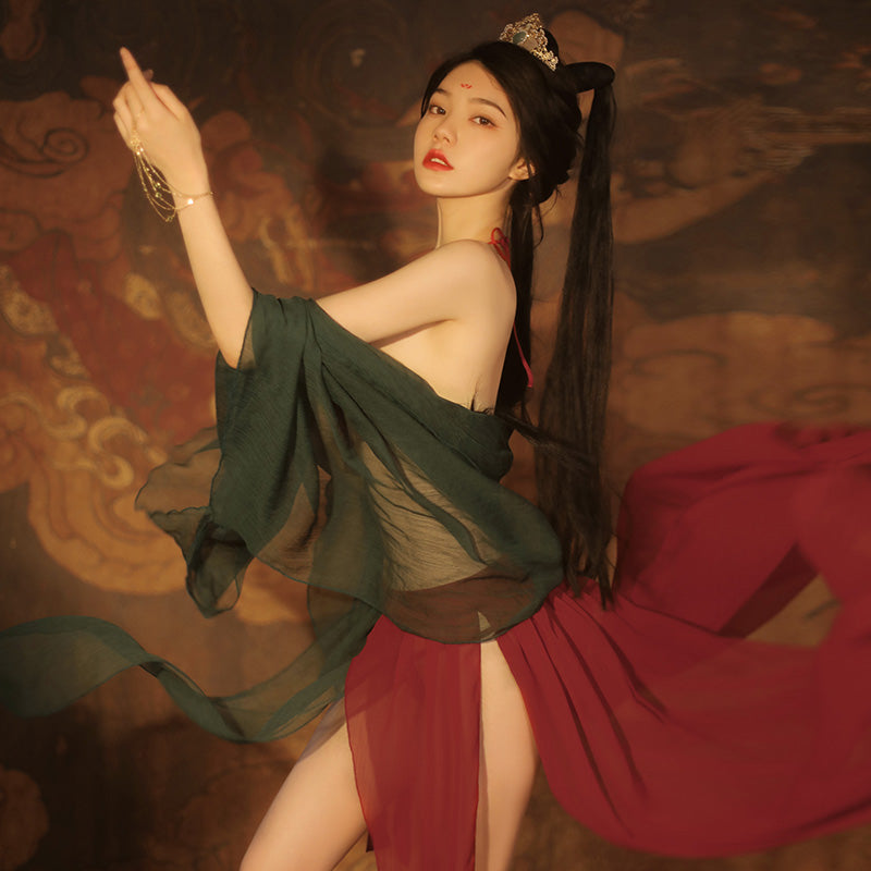 Sexy Chinese Maid