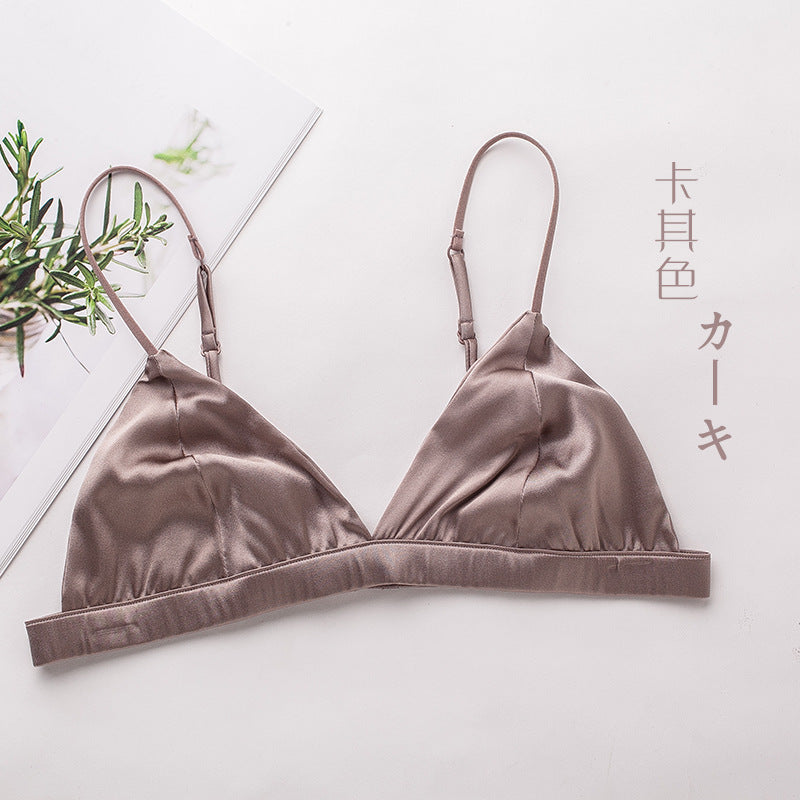 Süßes, bequemes, weiches Bralette aus Seide von Sweetie 