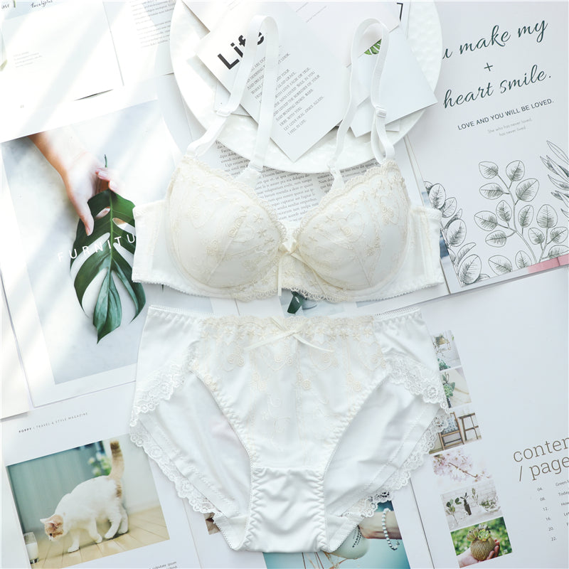 Tumblr Girly Dot Flower Lace Sweetie Heart Wave Trimmed Bra Set