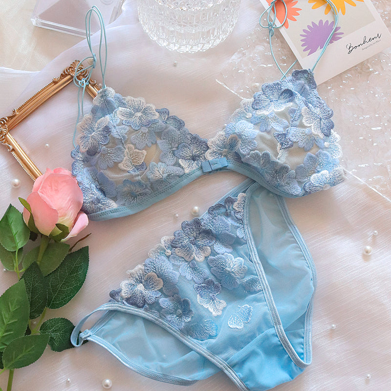 Süßes, transparentes, besticktes Lover-Baby-Bralette-Set mit niedlichen Blumen