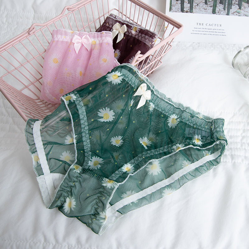 Japanese net yarn cute little wrinkle chrysanthemum sexy panties