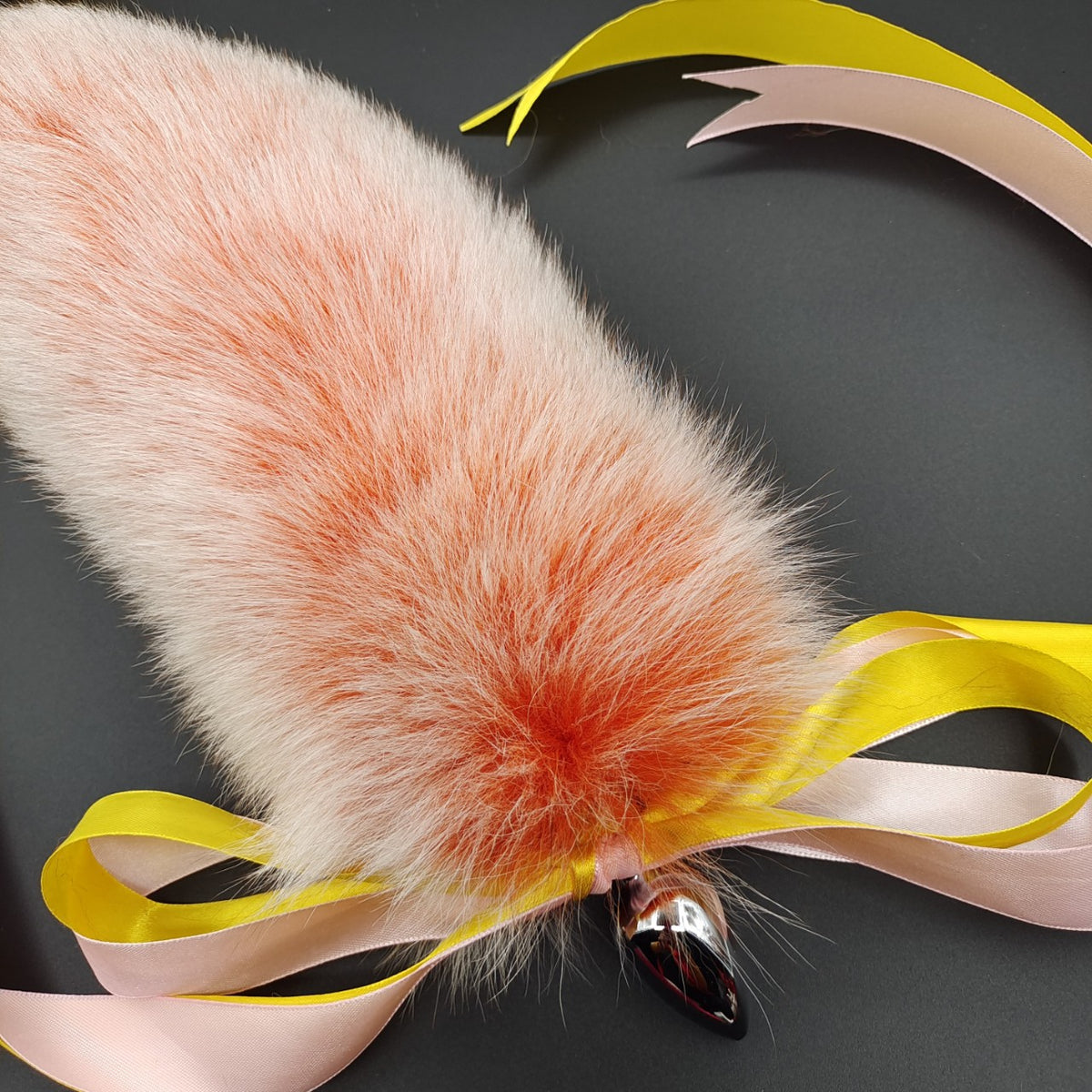 Oranger langer Fuchs-Buttplug-Schwanz