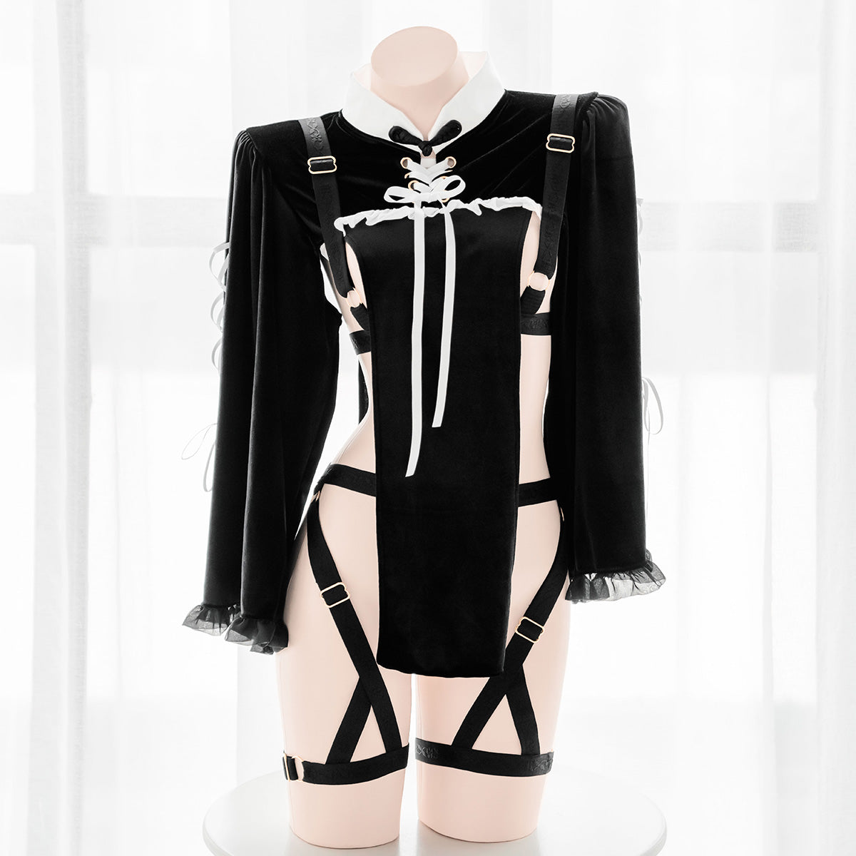Sofyee Acacia Stealing Kiss Sexy Bondage Hohles ultrakurzes Cheongsam-Kleid 