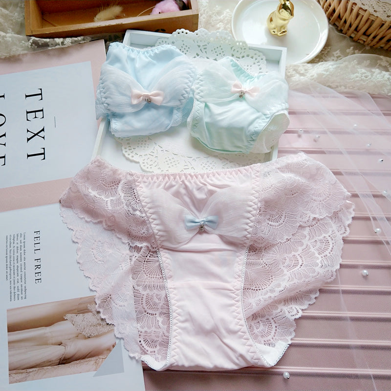 4 Stück-Kawaii Cheekie Pastell Sweet White Kiss Me Höschen 