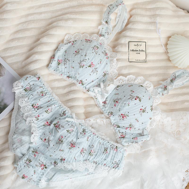 Japanese cute floral no steel ring triangle cup bra set
