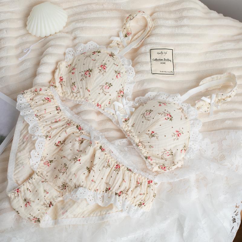 Japanese cute floral no steel ring triangle cup bra set
