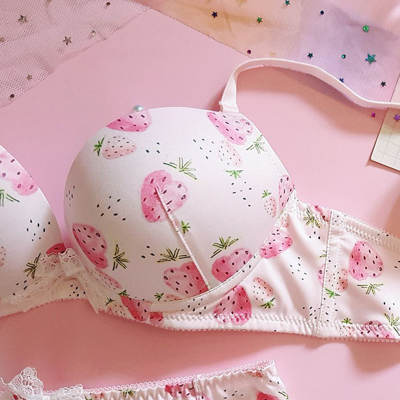 Japanese Strawberry Lace And Underwire Gather Bra Set