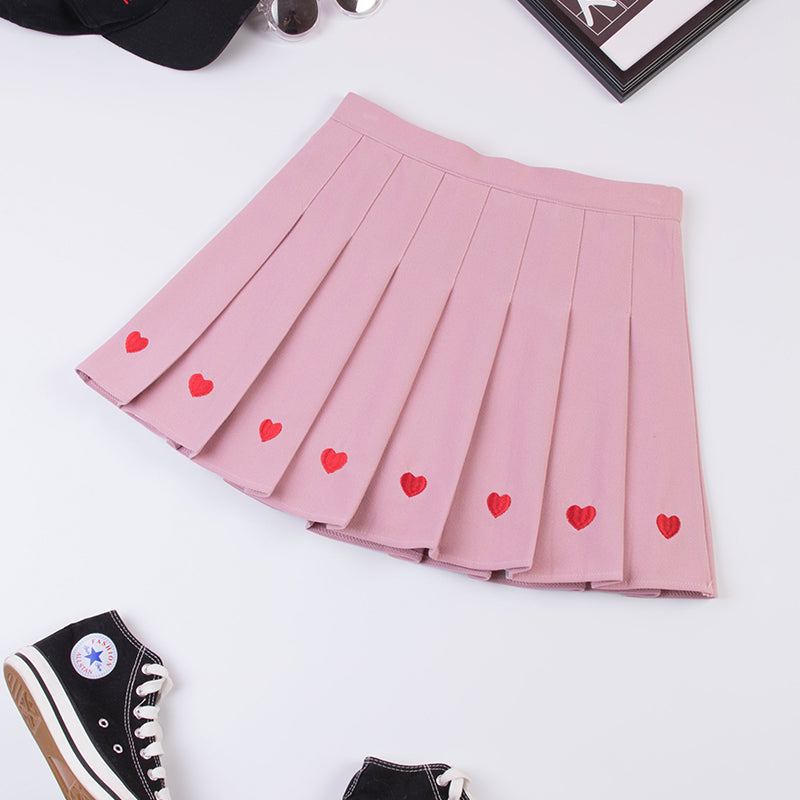 ハートの甘いラインがかわいい、パステルカラーの原宿スカート